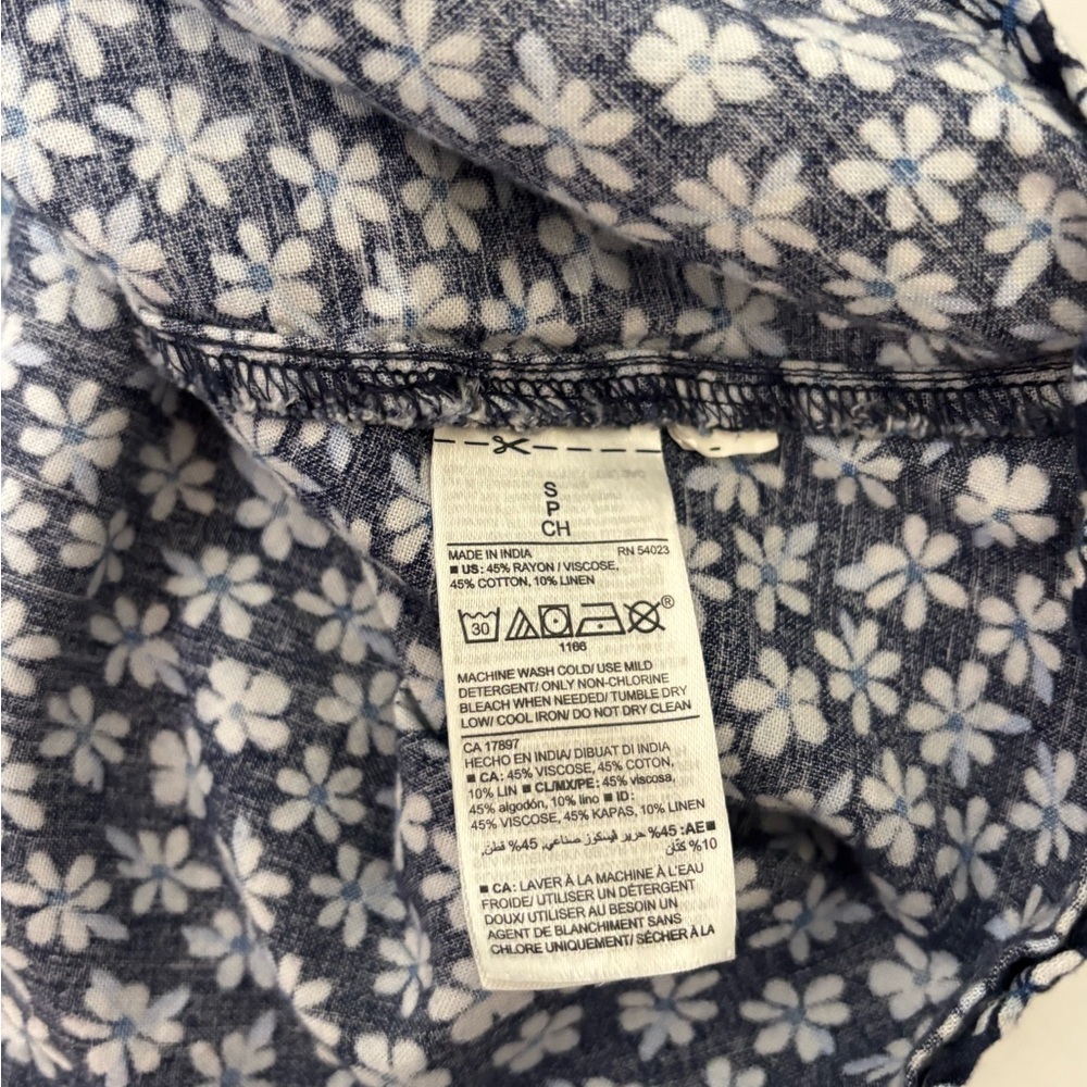 Old Navy Short Sleeve Blouse Top Women’s S Shirt Floral Flower Blue Waist Tie​ - Picture 5 of 5